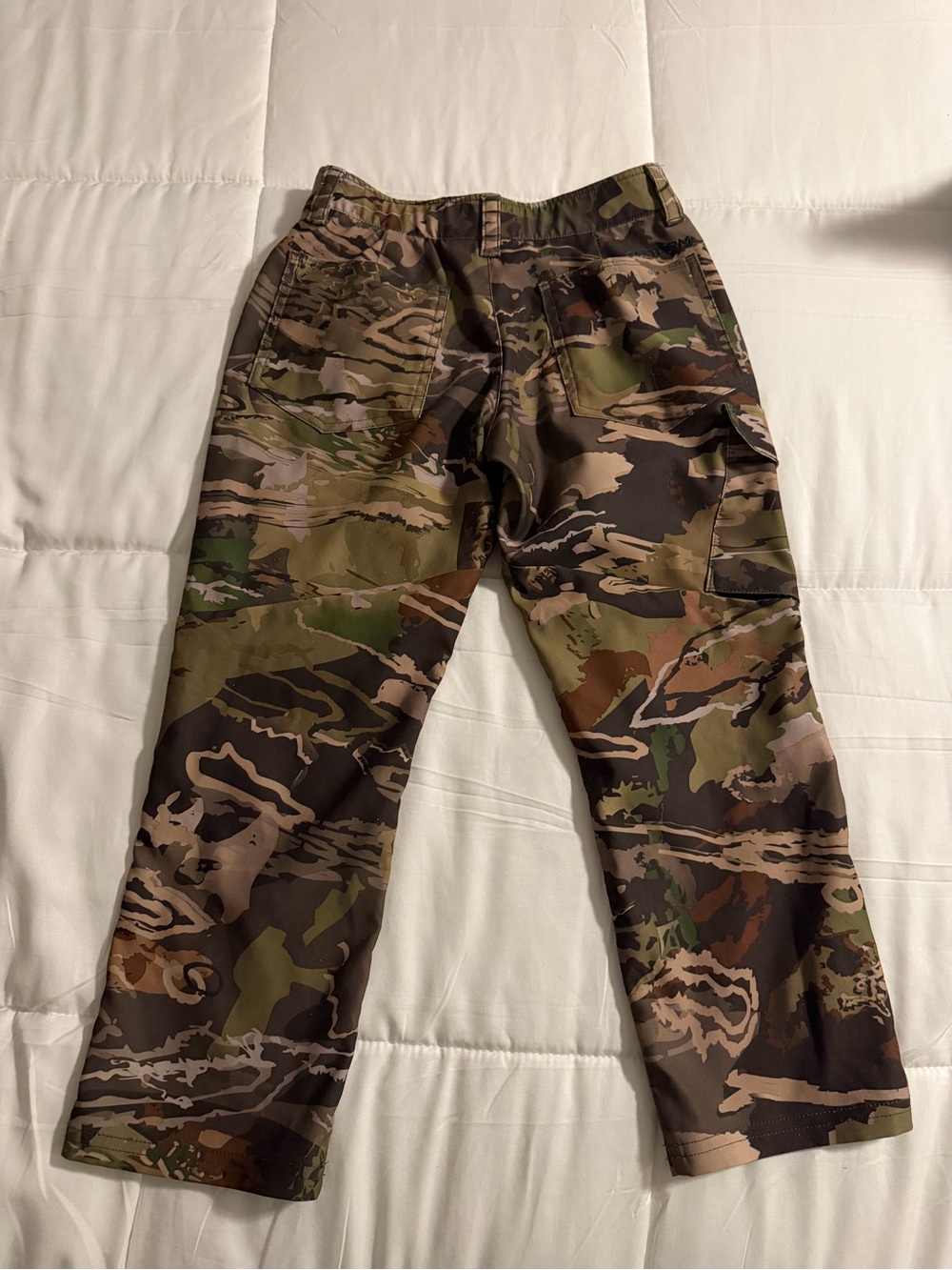 Under Armour Boys Camo Hunting Cargo Pants Loose Fit Outdoor